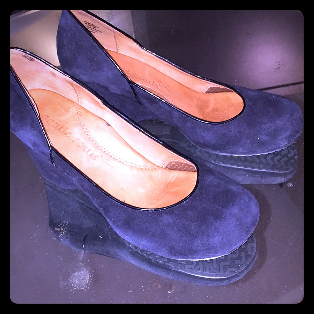 Gentle souls suede black wedges